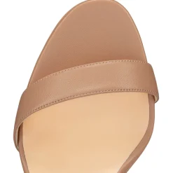Christian Louboutin Loubi Queen