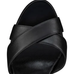Christian Louboutin Mariza